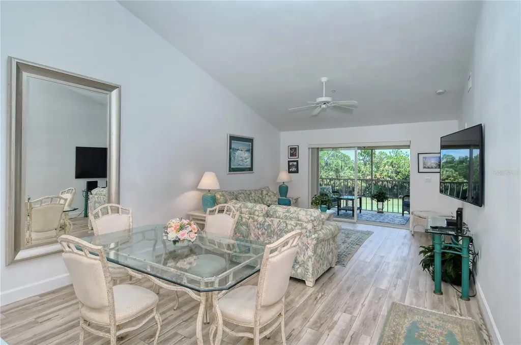 8735 Olde Hickory Avenue Sarasota FL 34238