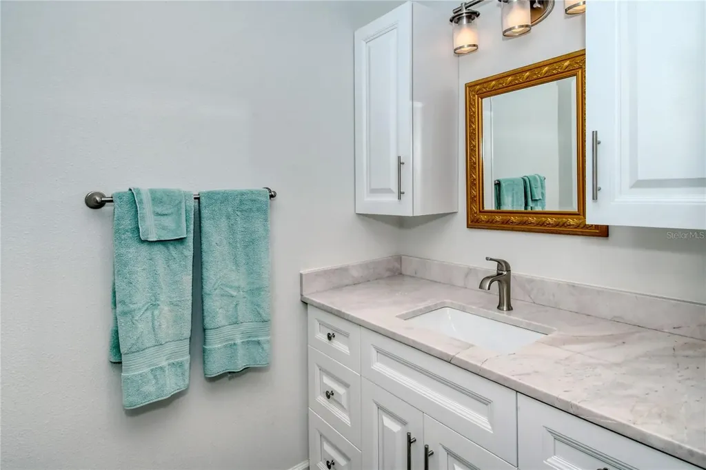 8735 Olde Hickory Avenue Sarasota FL 34238
