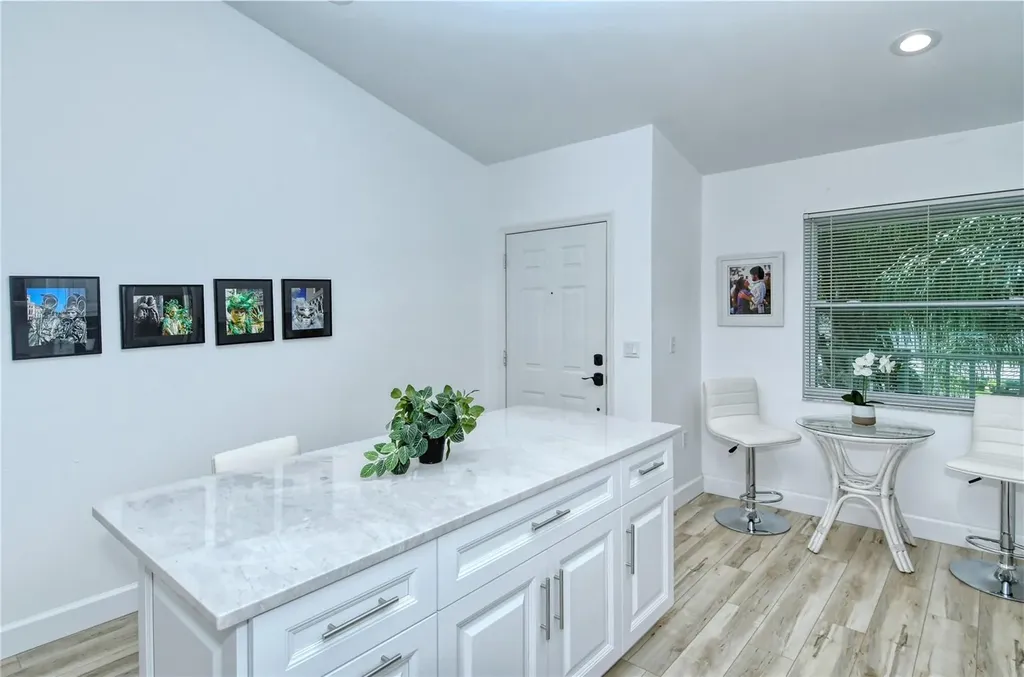 8735 Olde Hickory Avenue Sarasota FL 34238