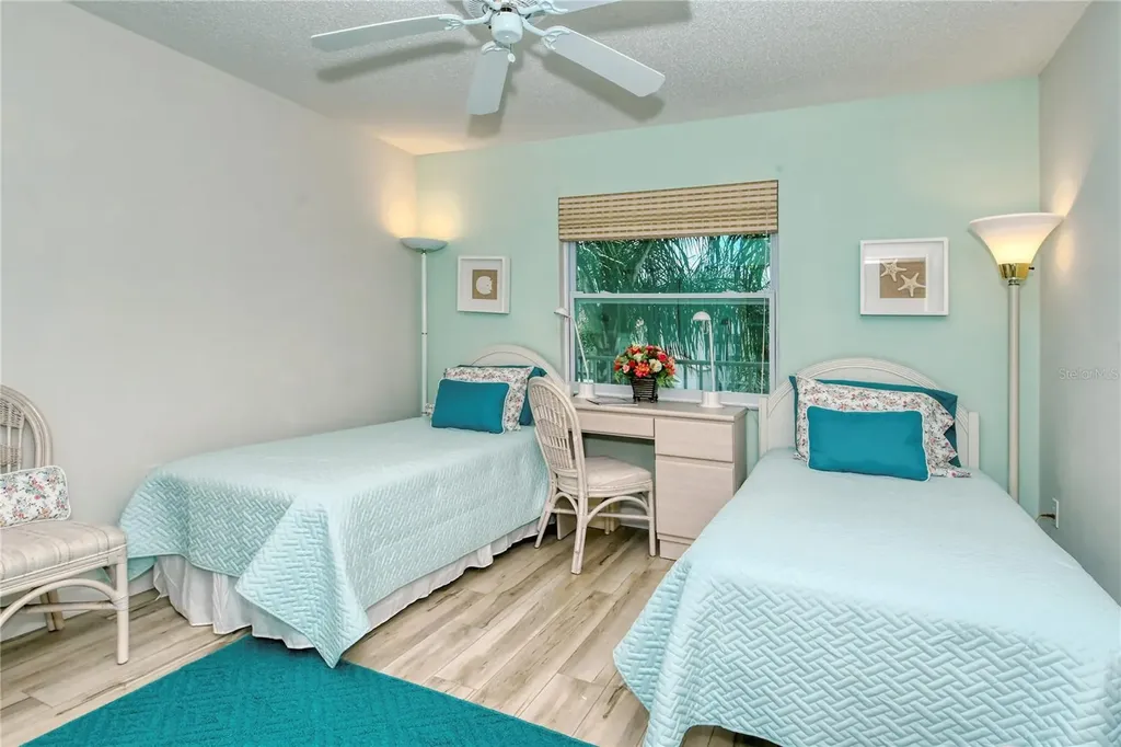 8735 Olde Hickory Avenue Sarasota FL 34238