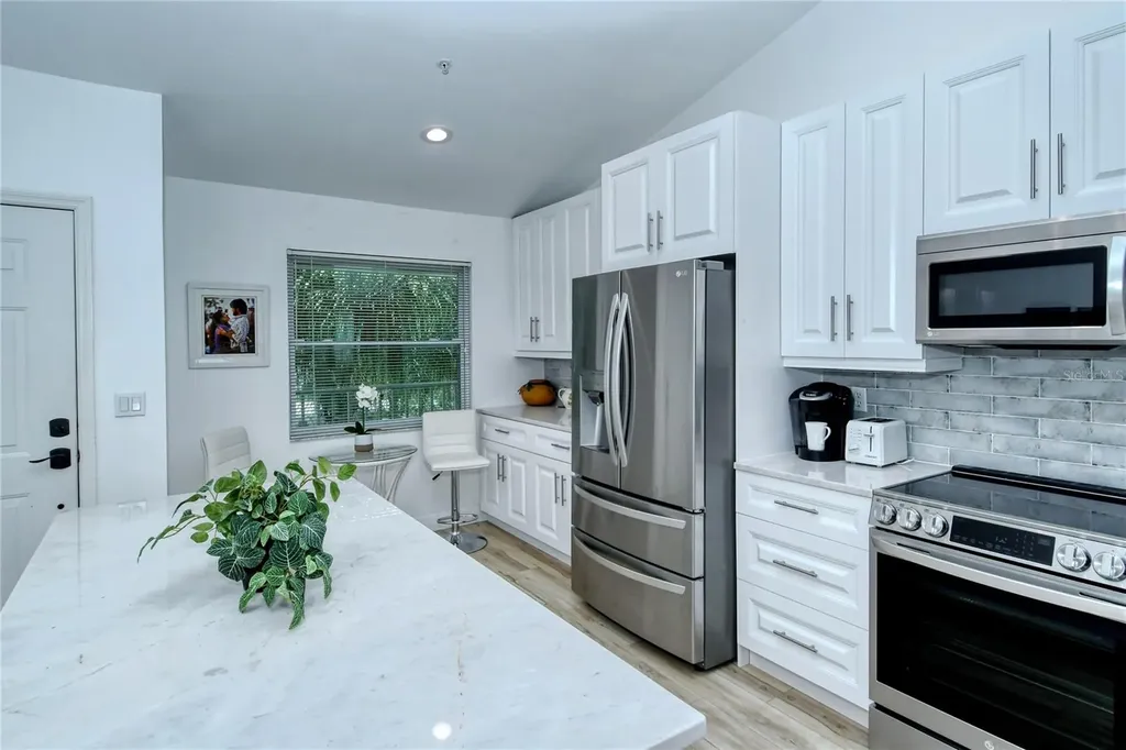 8735 Olde Hickory Avenue Sarasota FL 34238