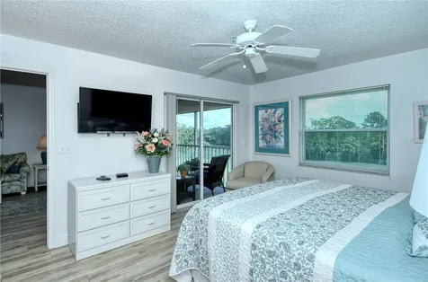 8735 Olde Hickory Avenue Sarasota FL 34238