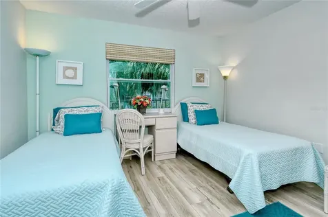 8735 Olde Hickory Avenue Sarasota FL 34238