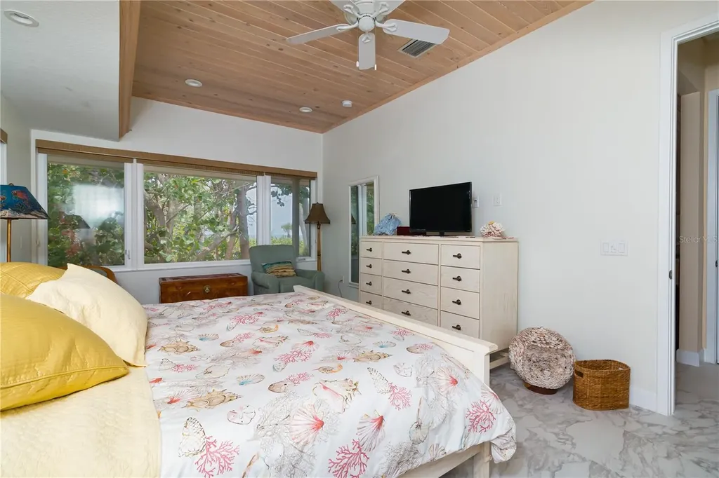 8300 Manasota Key Road Englewood FL 34223