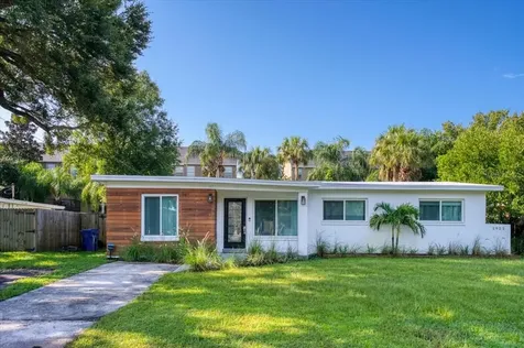2922 W Ellis Drive Tampa FL 33611