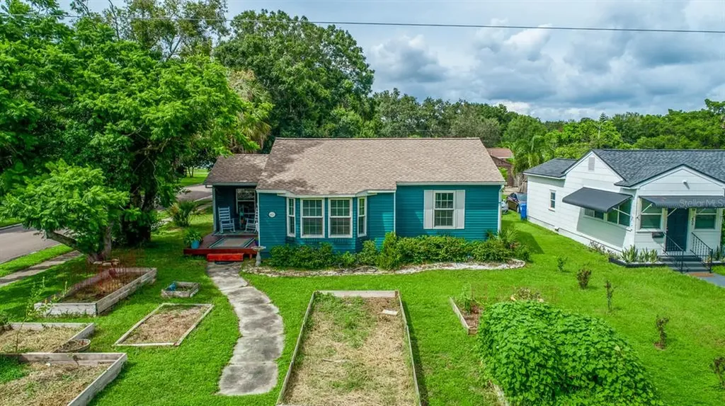 401 37th Avenue NE St Petersburg FL 33704
