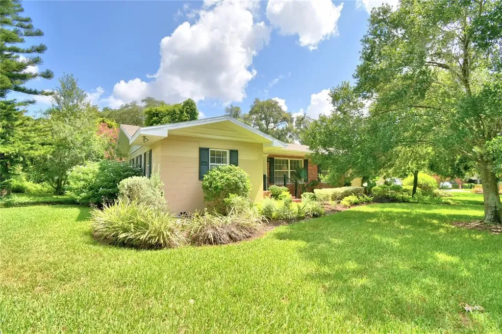 4339 Forest Hills Drive Lakeland FL 33813