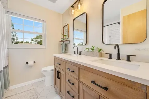 3037 Bay Tree Drive Orlando FL 32806