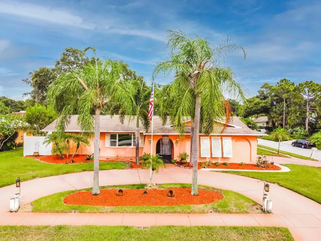 9659 136th Street Seminole FL 33776