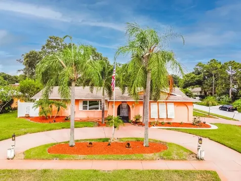 9659 136th Street Seminole FL 33776