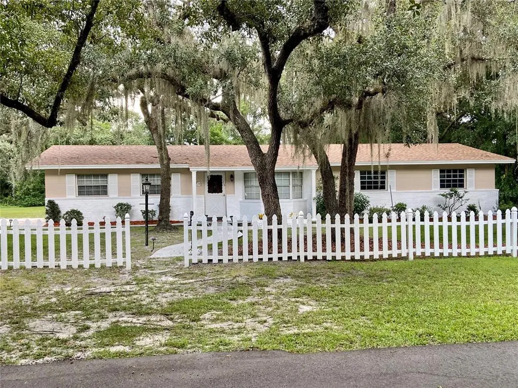 119 N 8th Street Lake Mary FL 32746