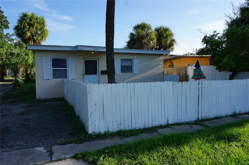 2039 Queensboro Avenue S St Petersburg FL 33712