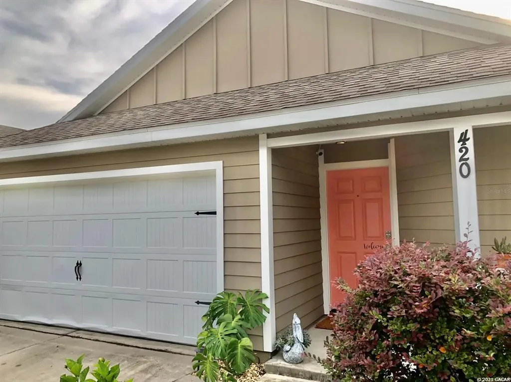 420 SW 251st Drive Newberry FL 32669