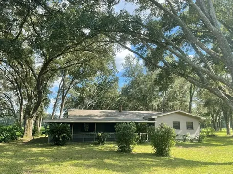 18200 NW 27th Street Morriston FL 32668