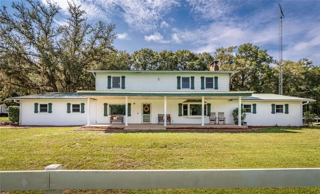 11040 SW Highway 484 Dunnellon FL 34432