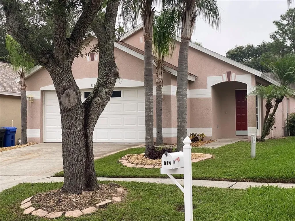814 Cape Cod Circle Valrico FL 33594