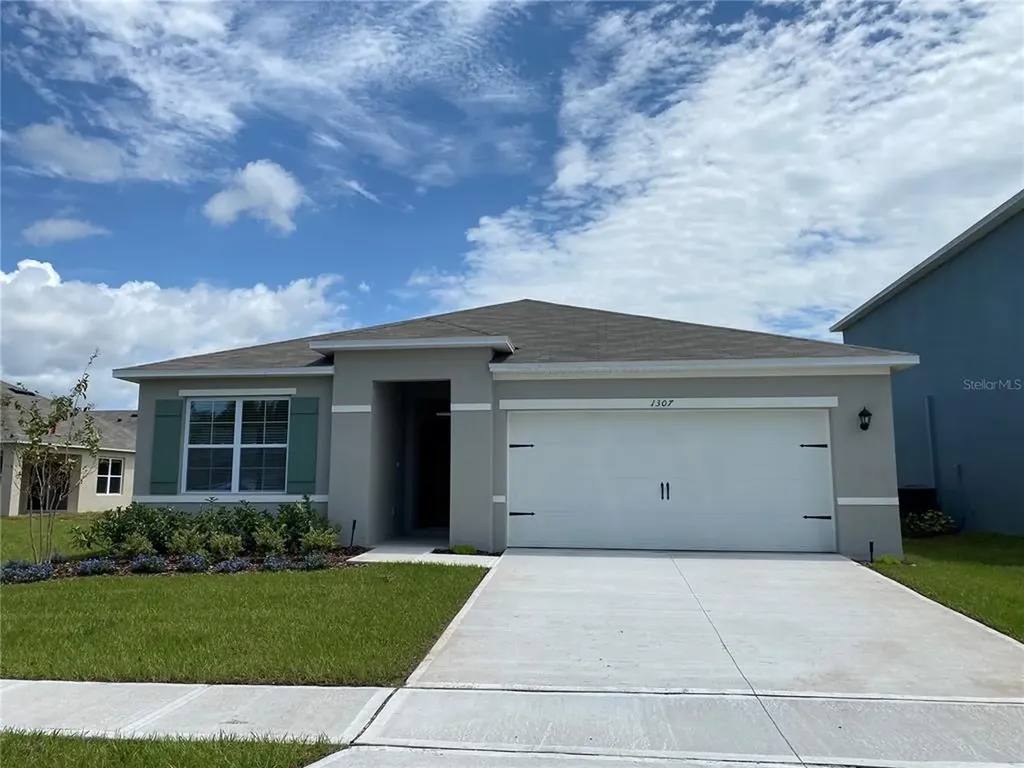1307 Fox Squirrel Drive Davenport FL 33897