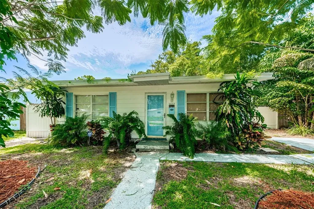 3612 38th Street N St Petersburg FL 33713