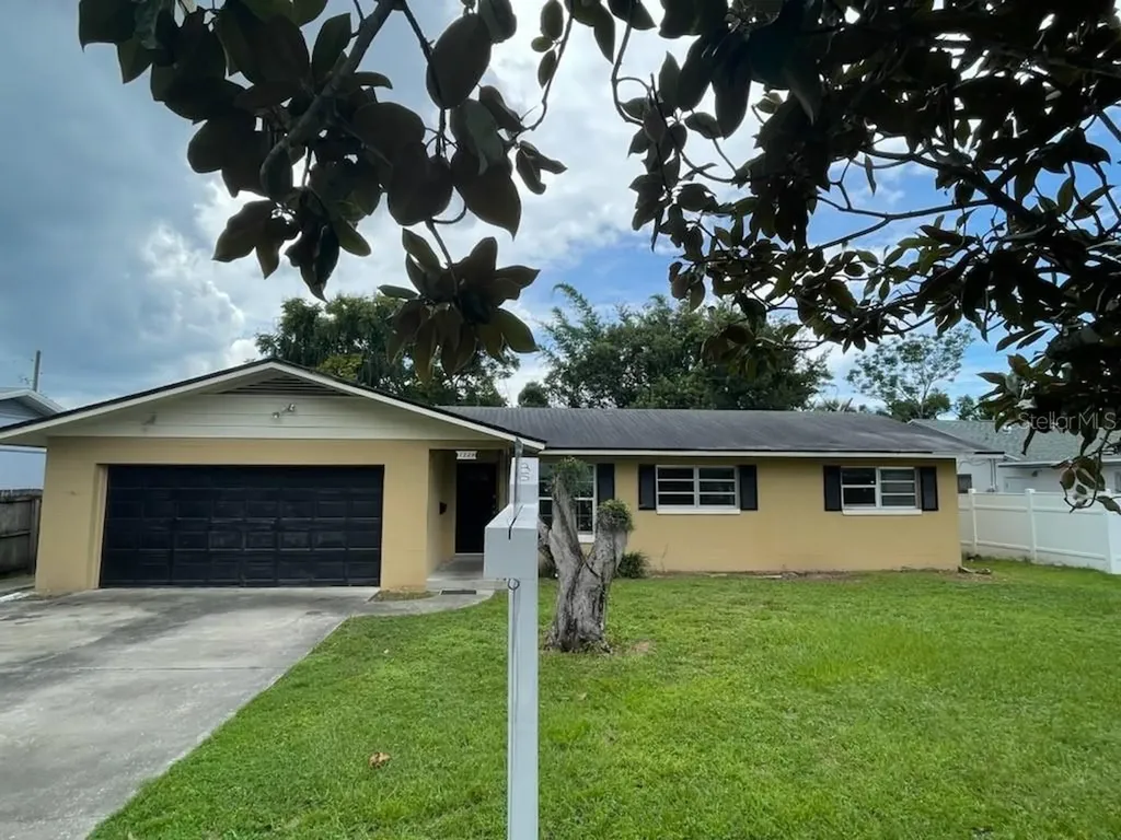 1324 N Buena Vista Avenue Orlando FL 32818