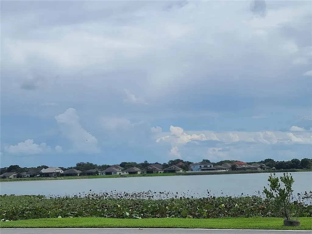 1816 W Lake Parker Drive Lakeland FL 33805