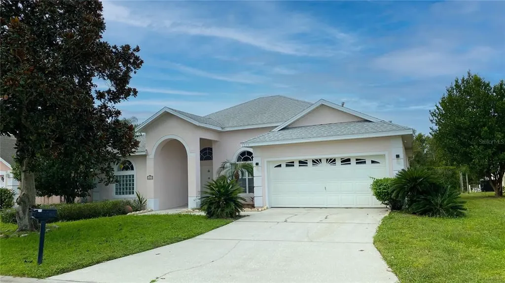 1008 Montana Avenue Davenport FL 33897