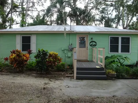 1611 Saffold Park Drive Ruskin FL 33570