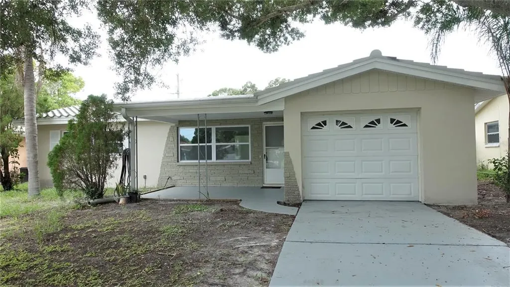 2054 Shadow Lane Clearwater FL 33763
