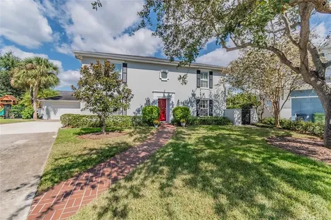 4933 W Bay Way Place Tampa FL 33629