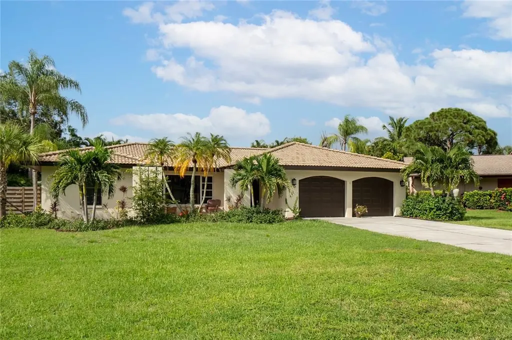 1963 Baywood Place Sarasota FL 34231