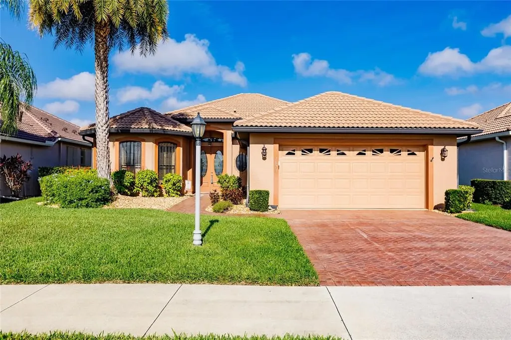 2823 Phoenix Palm Terrace North Port FL 34288
