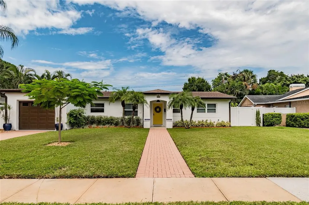 900 Rafael Boulevard NE St Petersburg FL 33704