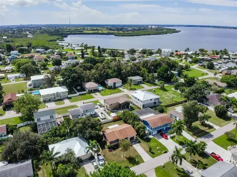 631 48th Street W Palmetto FL 34221
