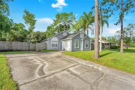 129 Lake Ada Circle Sanford FL 32773