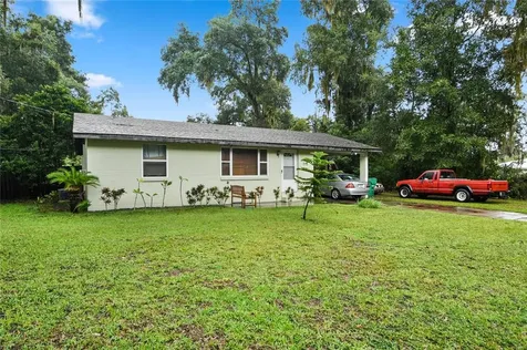 715 N Delaware Avenue Deland FL 32720