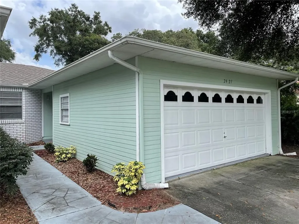 2427 South Avenue Leesburg FL 34748