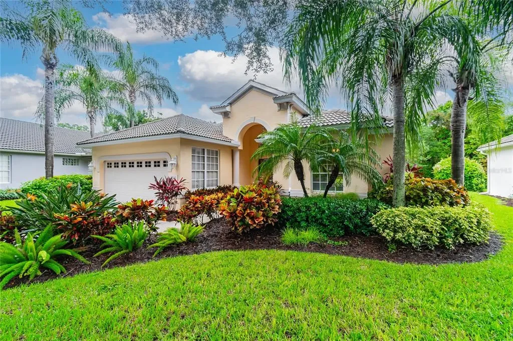 5809 Los Verdes Court Bradenton FL 34210