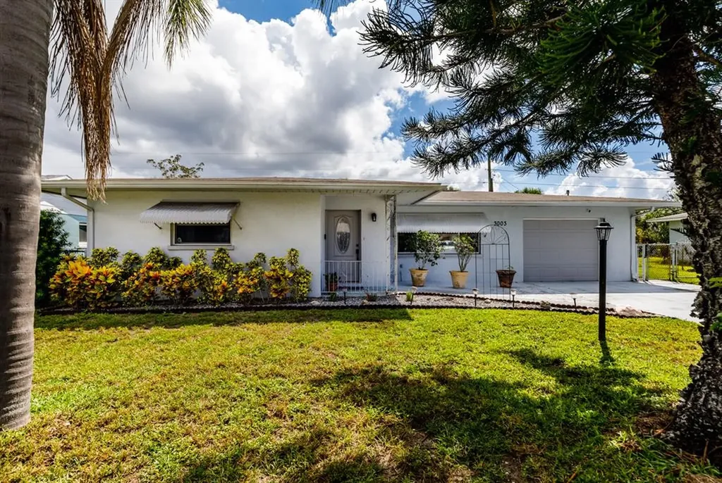 3003 Taunton Drive W Bradenton FL 34205