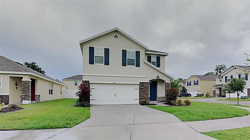 1802 Greenwood Valley Drive Plant City FL 33563