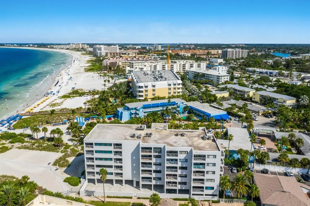 1001 Point Of Rocks Road Sarasota FL 34242