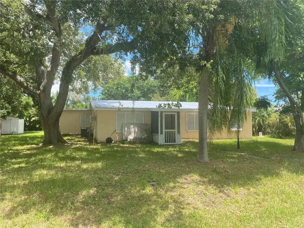 610 11th Place Vero Beach FL 32960