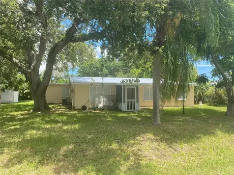 610 11th Place Vero Beach FL 32960