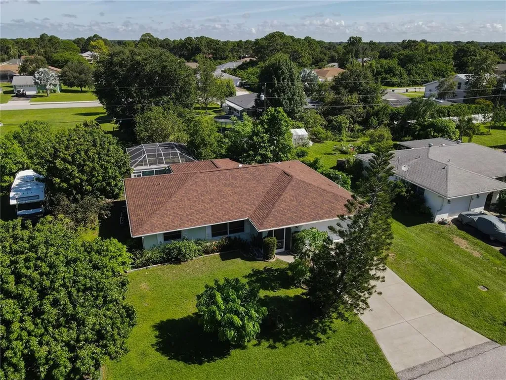 7229 Snow Drive Englewood FL 34224