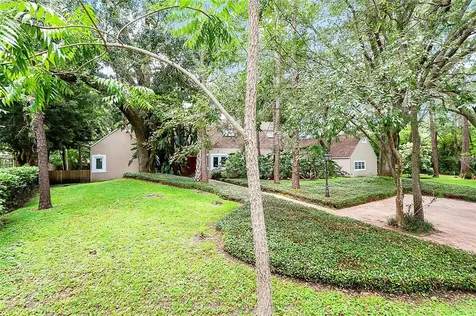 9512 Windsong Lane Tampa FL 33618