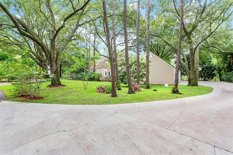 9512 Windsong Lane Tampa FL 33618