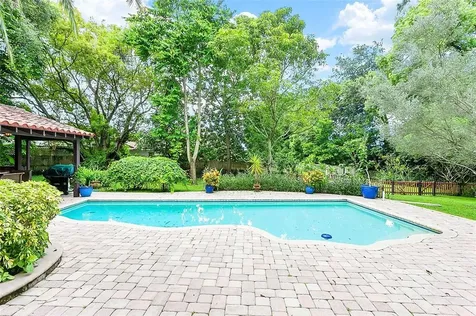 9512 Windsong Lane Tampa FL 33618
