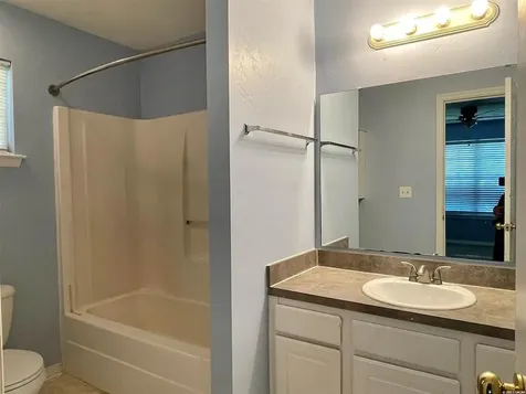 3201 NW 25th Terrace Gainesville FL 32605