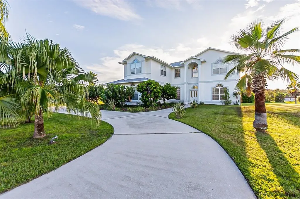 3324 Steeplechase Lane Kissimmee FL 34746