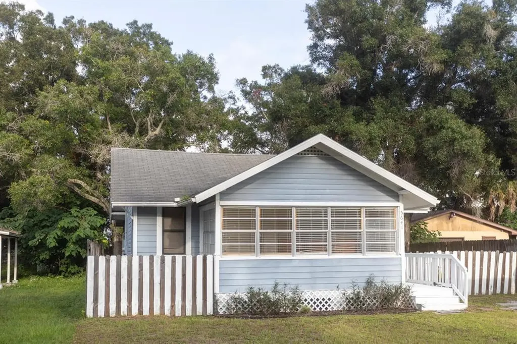5641 35th Way N St Petersburg FL 33714