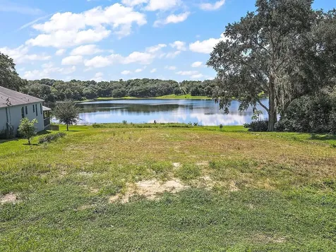 221 Forest Park Lane Lady Lake FL 32159