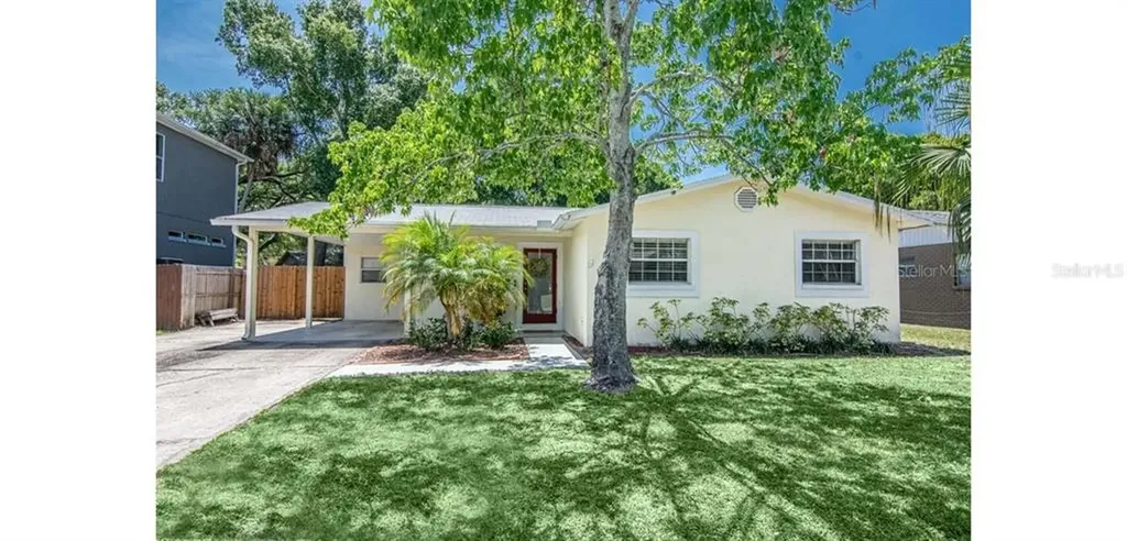 2810 W Pearl Avenue Tampa FL 33611